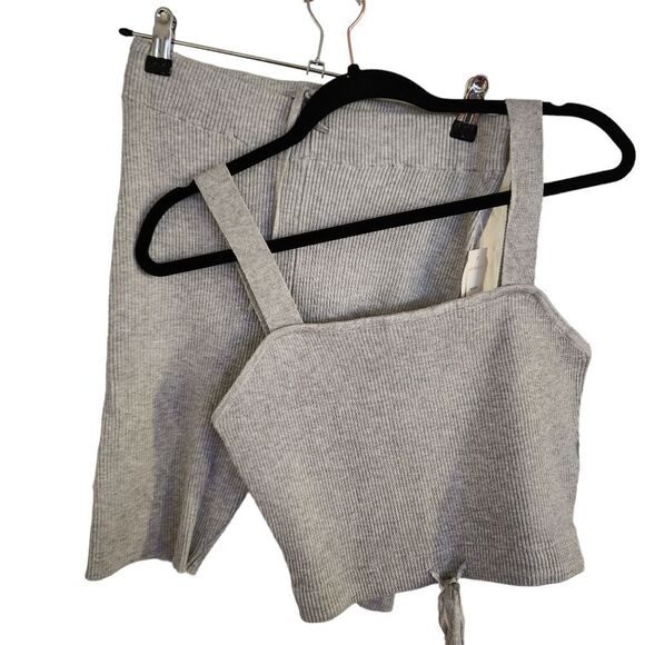 Madden Girl 2 Piece Ribbed Knit Tank Top and Biker Short Set Size Large - Picture 2 of 11